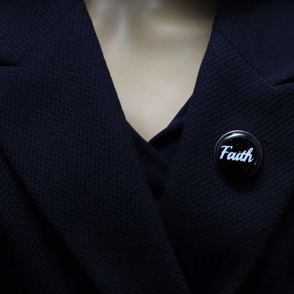 Inspirational Disc with White Faith Lapel Pin - Lilylin Designs