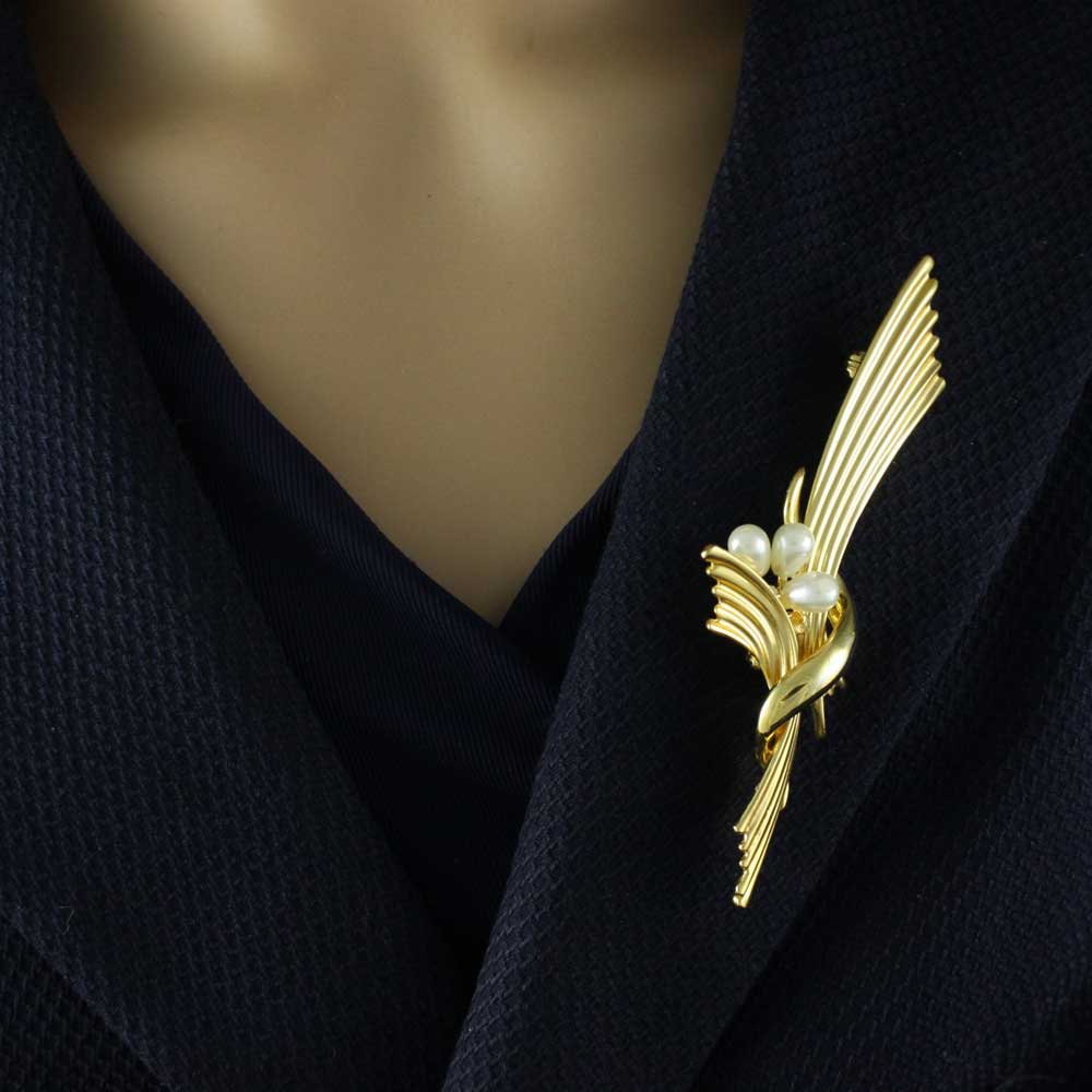 Gold Accordion Pleats with 3 White Pearls Brooch Pin - PRP141G - Lilylin Designs