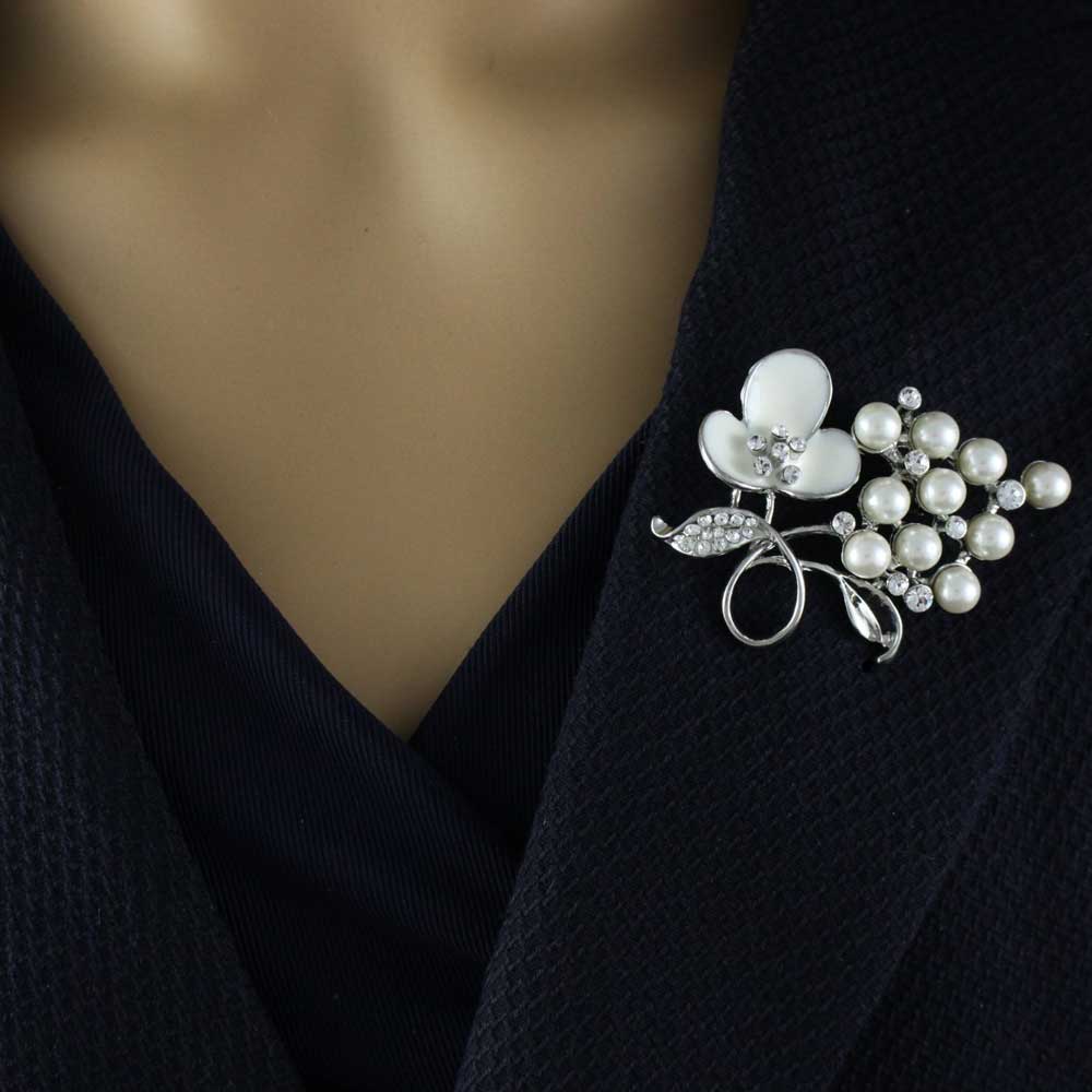 White Enamel Flower with White Pearls Brooch Pin - PRP266 - Lilylin Designs